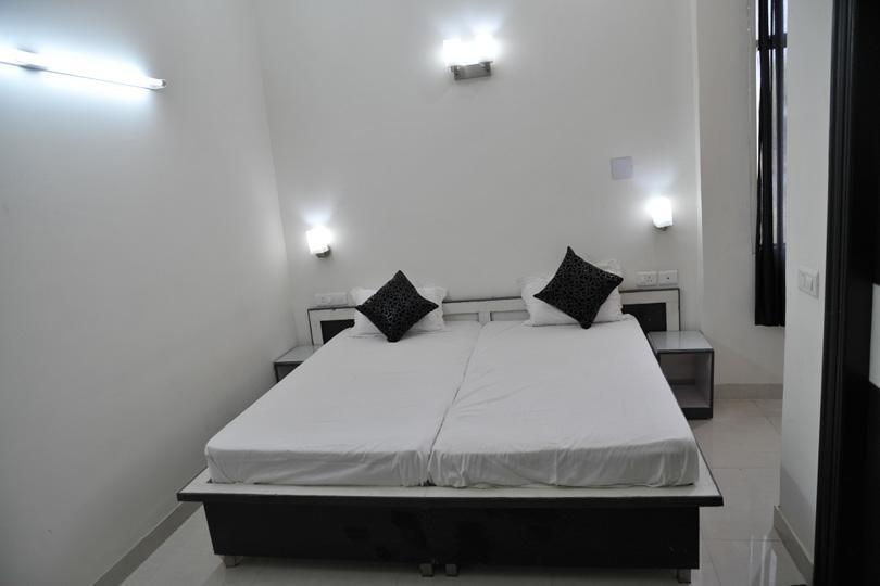 Aura Suites 구르가온 외부 사진